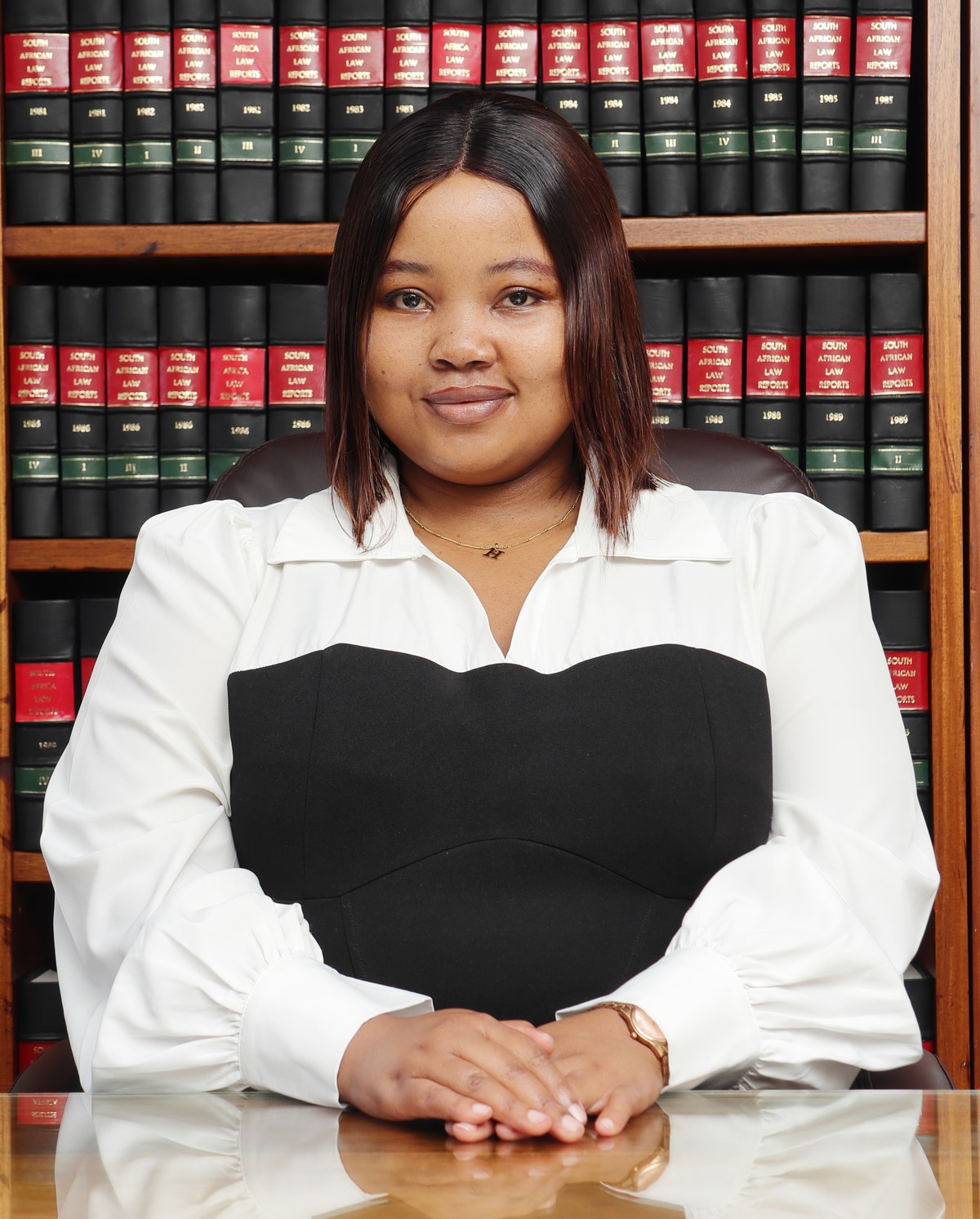Hlaluko Shikhibana